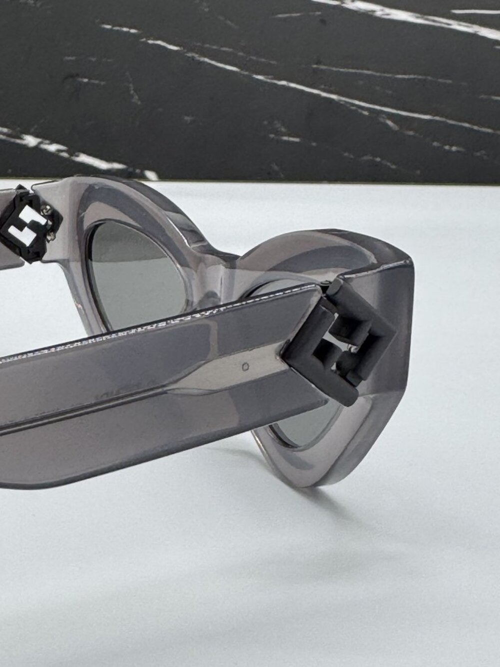 NEW FENDI FE40146I 20A SUNGLASSES GRAY WOMEN EYEWEAR FENDI - Picture 7 of 11